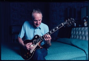 Les Paul himsefl